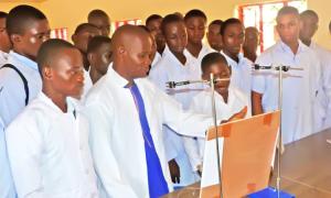 Students in Physics Lab